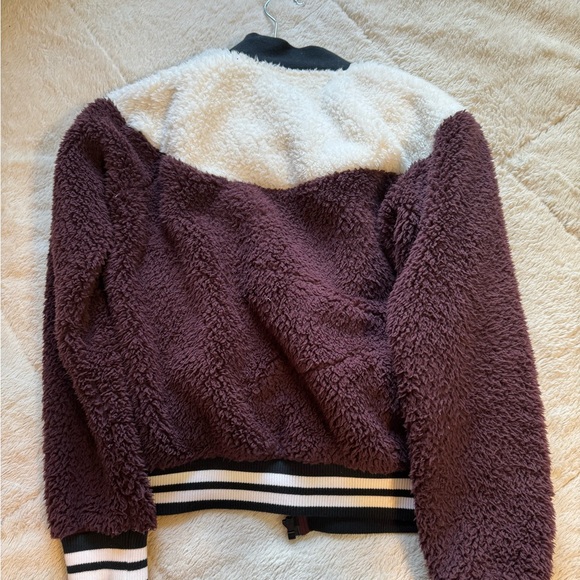 Nike Sherpa Jacket - Picture 2 of 2